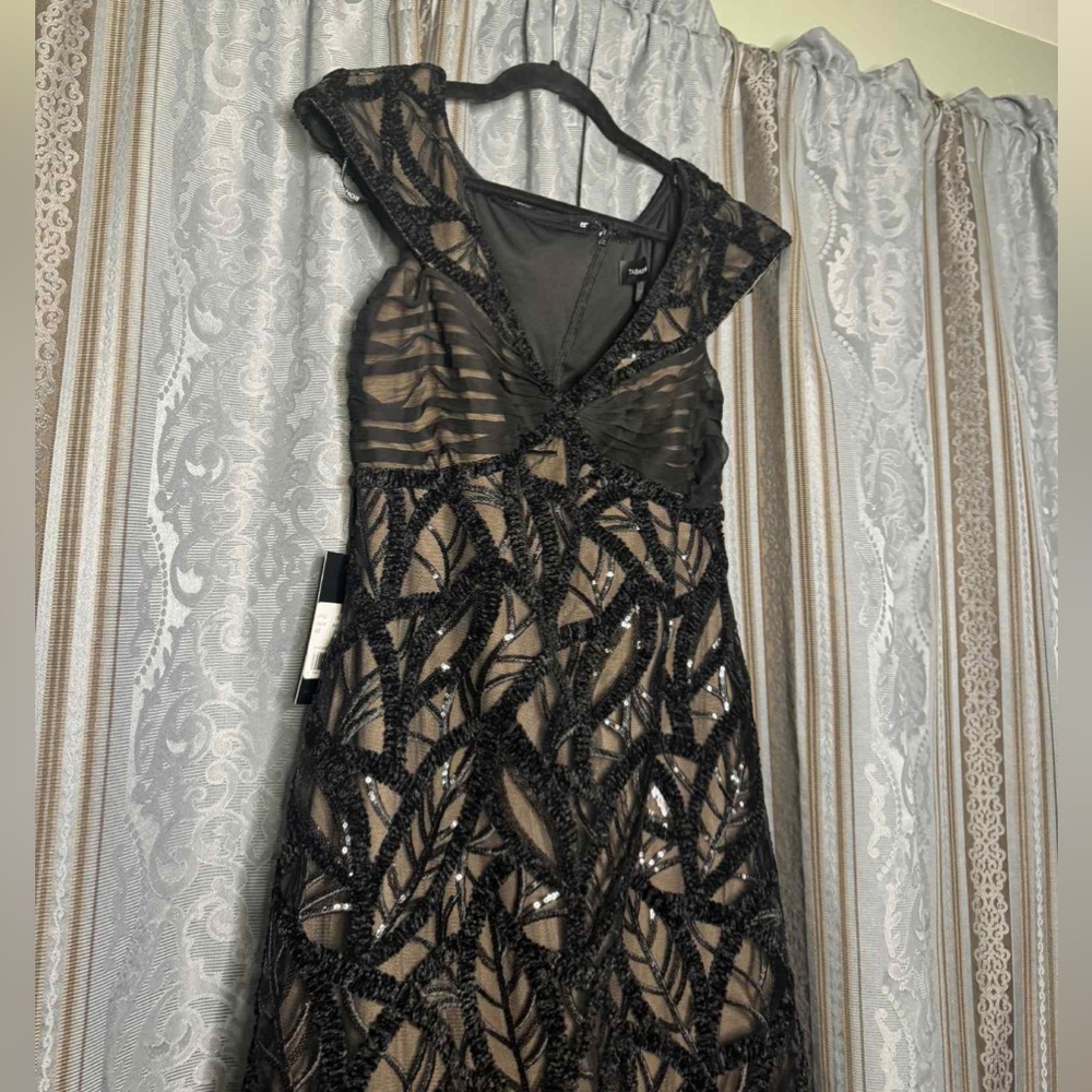 Tadashi Shoji Black Embroidered Lace Mermaid Maxi Dress - Picture 6 of 9